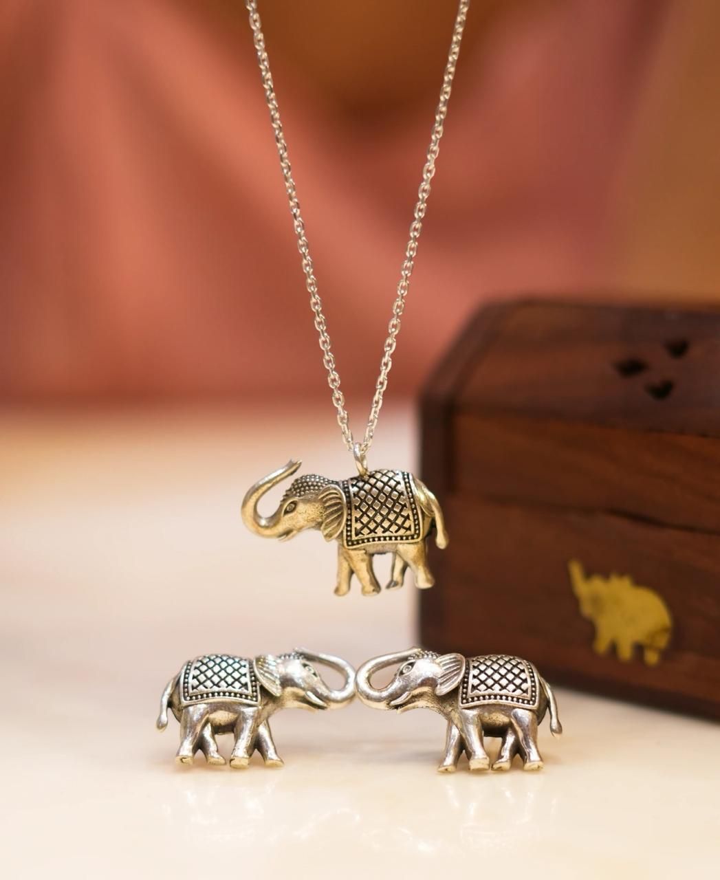 Elephant Necklace Set for Women – Alloy Jewelry with Earrings | Elegant & Stylish Design