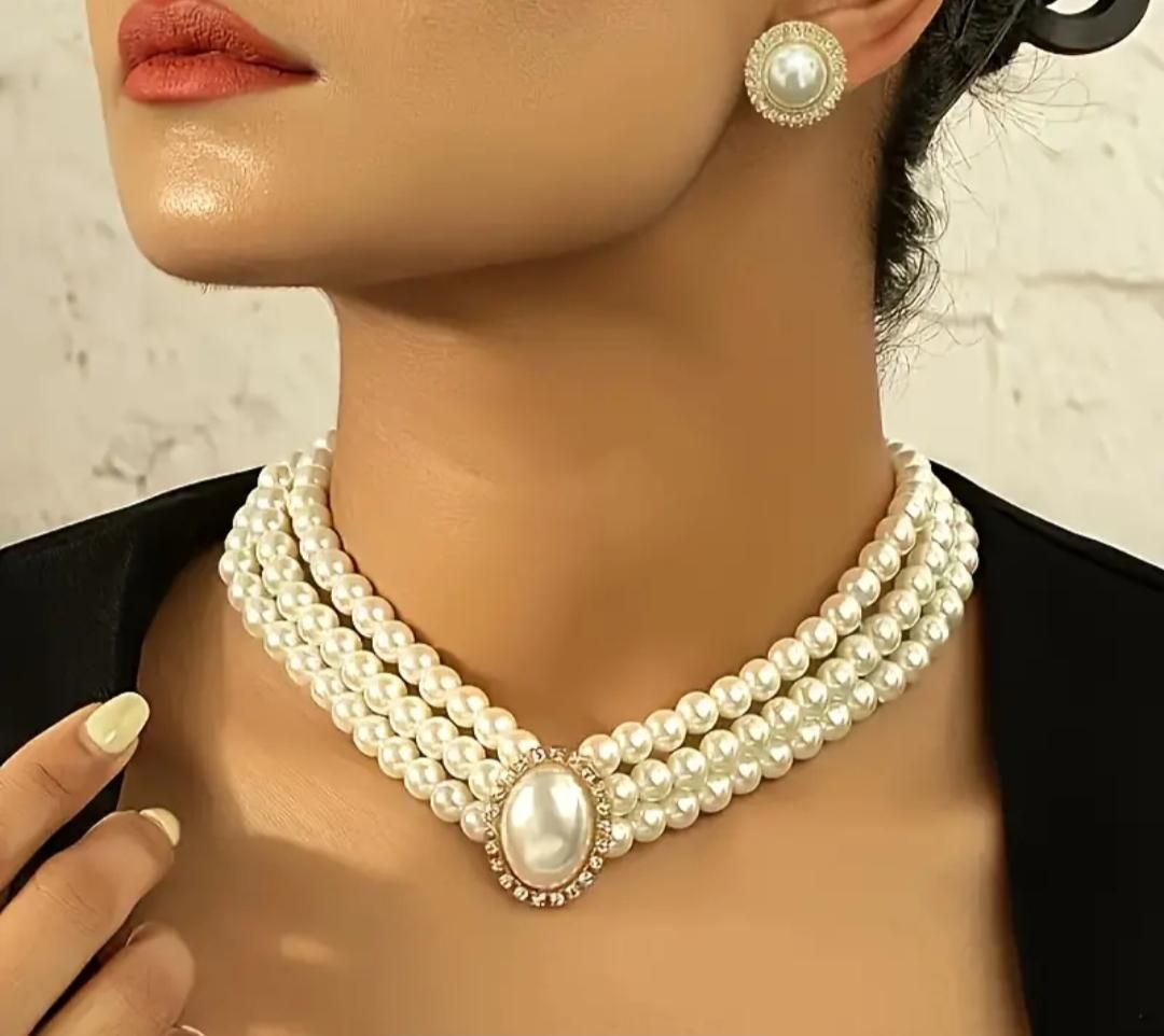 Elegant Artificial Pearl Necklace for Women – White